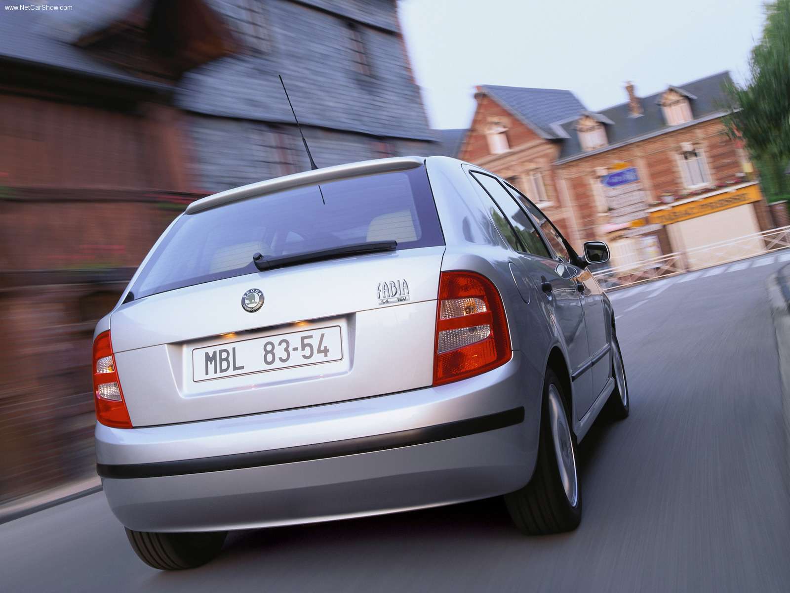 Skoda-Fabia_2000_1600x1200_wallpaper_1c.jpg