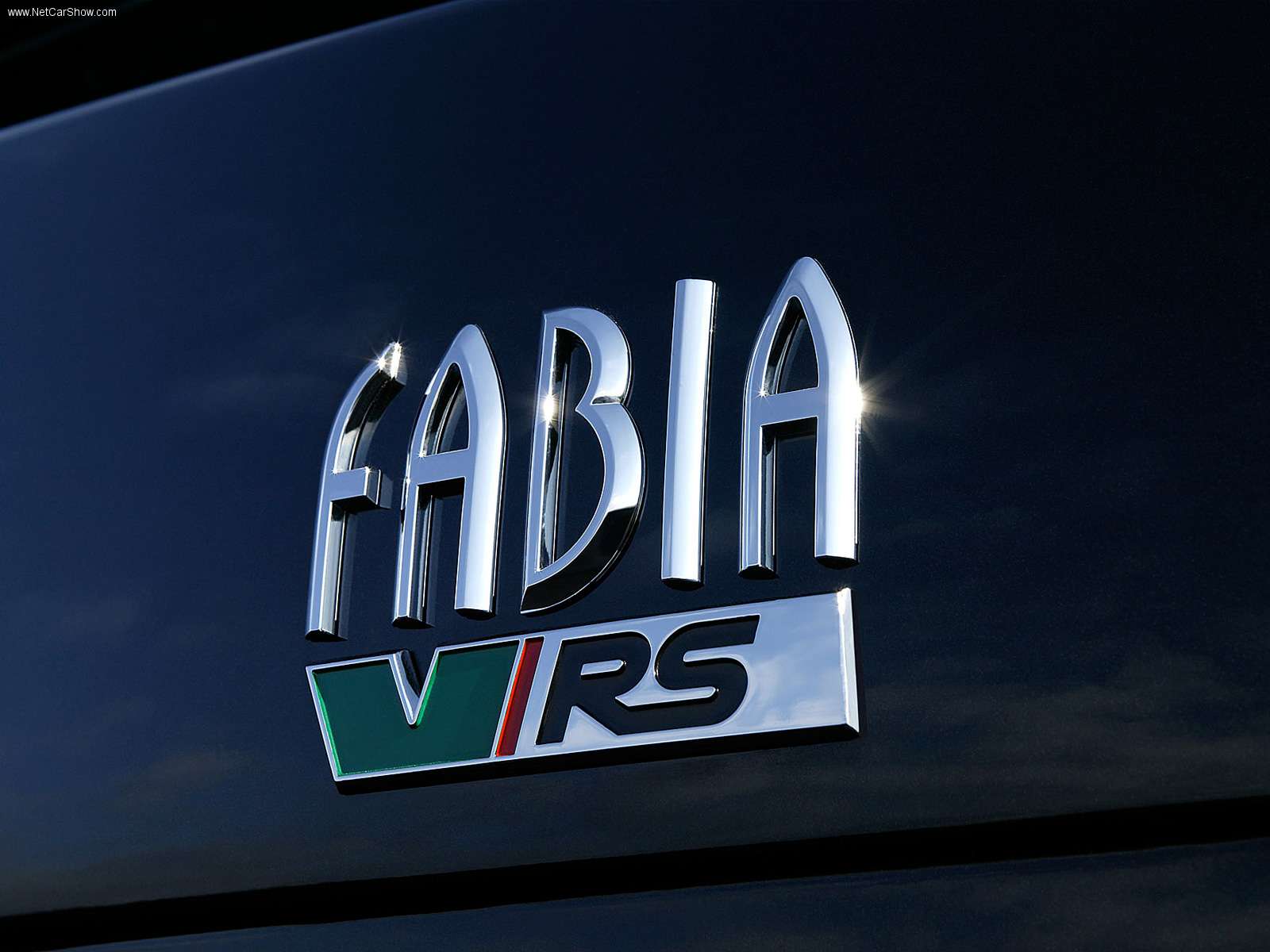 Skoda-Fabia_RS_2003_1600x1200_wallpaper_0e.jpg