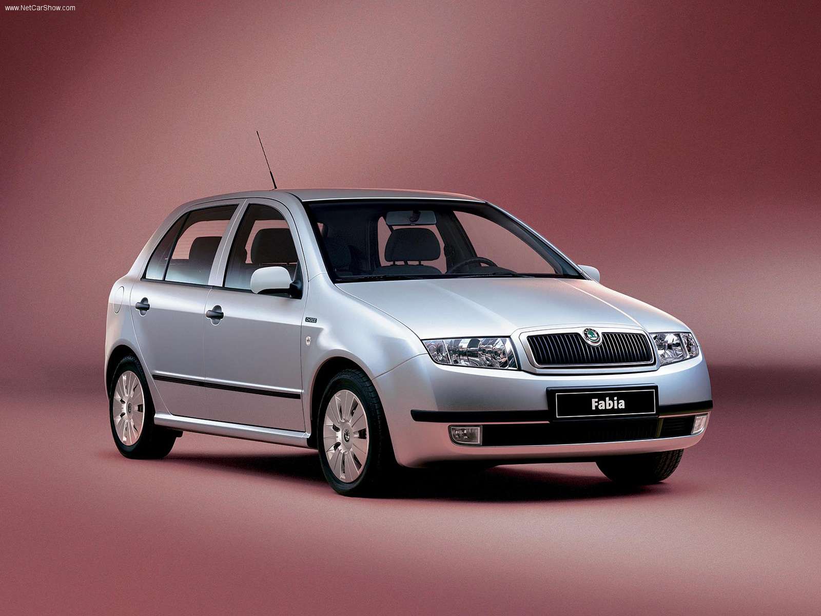 Skoda-Fabia_2003_1600x1200_wallpaper_02.jpg