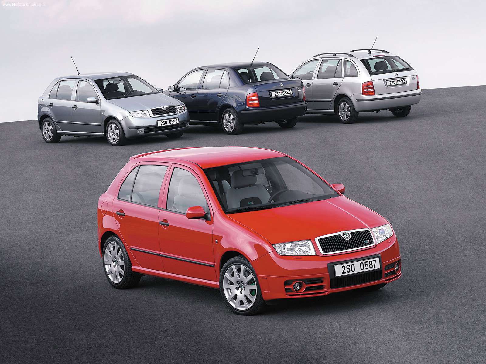 Skoda-Fabia_2003_1600x1200_wallpaper_04.jpg