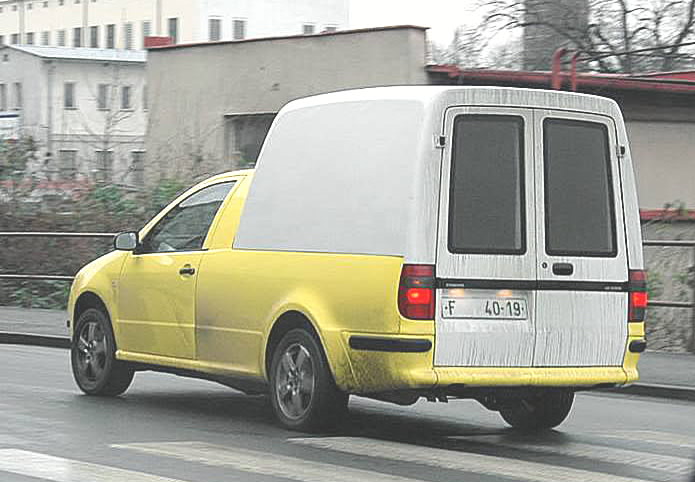 8Skoda-Fabia_Pick-up_2003_695x482_wallpaper_0a.jpg