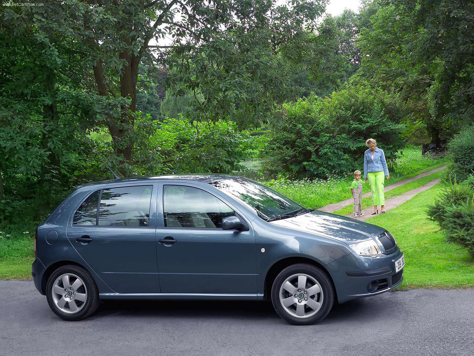 Skoda-Fabia_2005_1600x1200_wallpaper_05.jpg