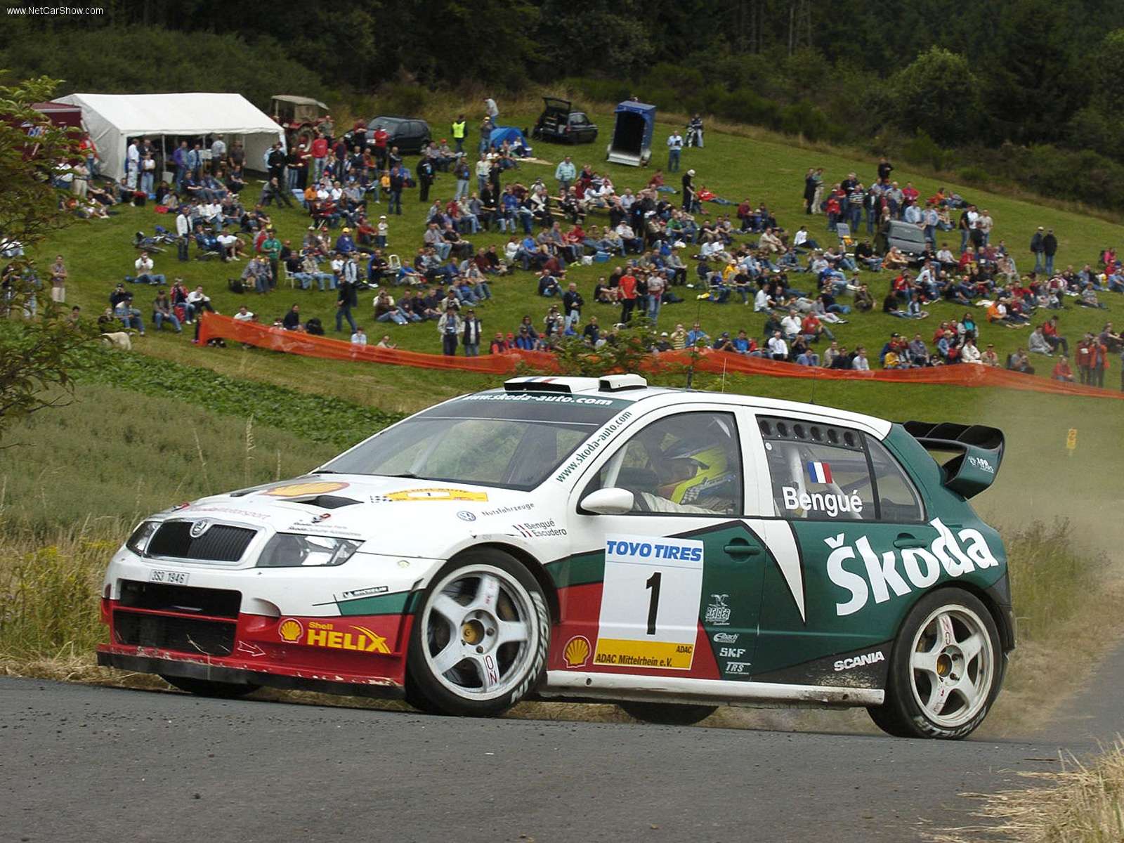 Skoda-Fabia_WRC_05_2005_1600x1200_wallpaper_01.jpg