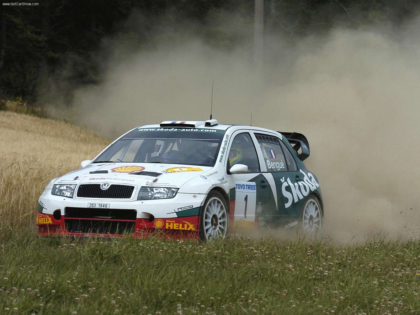 Skoda-Fabia_WRC_05_2005_1600x1200_wallpaper_04.jpg