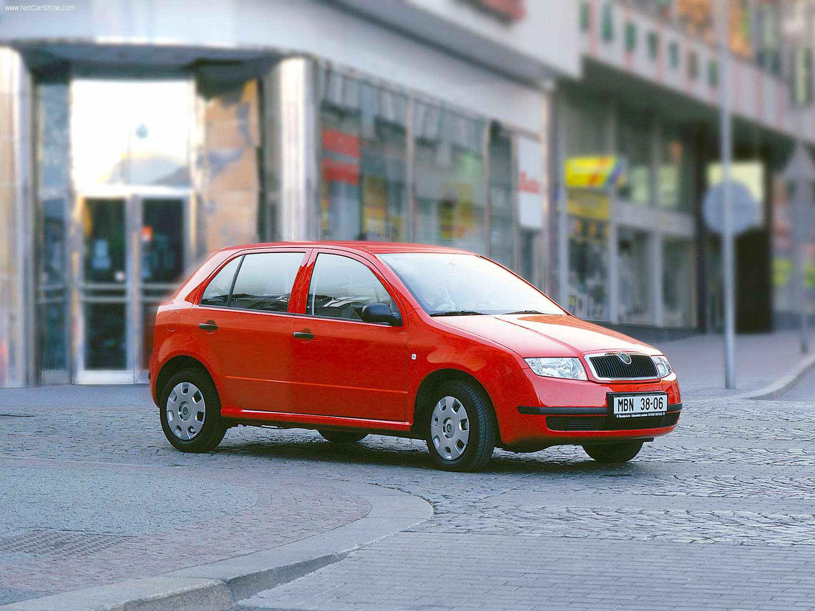Skoda-Fabia_2000_1600x1200_wallpaper_07.jpg