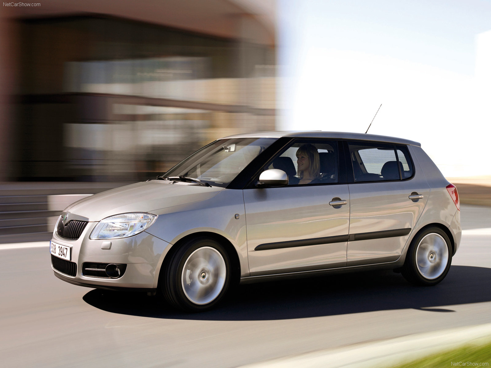 Skoda-Fabia_2007_1600x1200_wallpaper_05.jpg