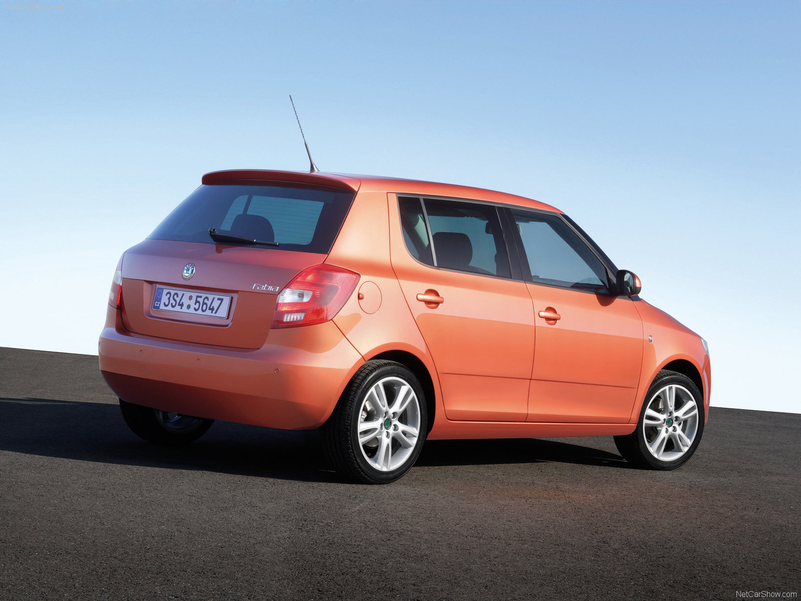 Skoda-Fabia_2007_1600x1200_wallpaper_13.jpg