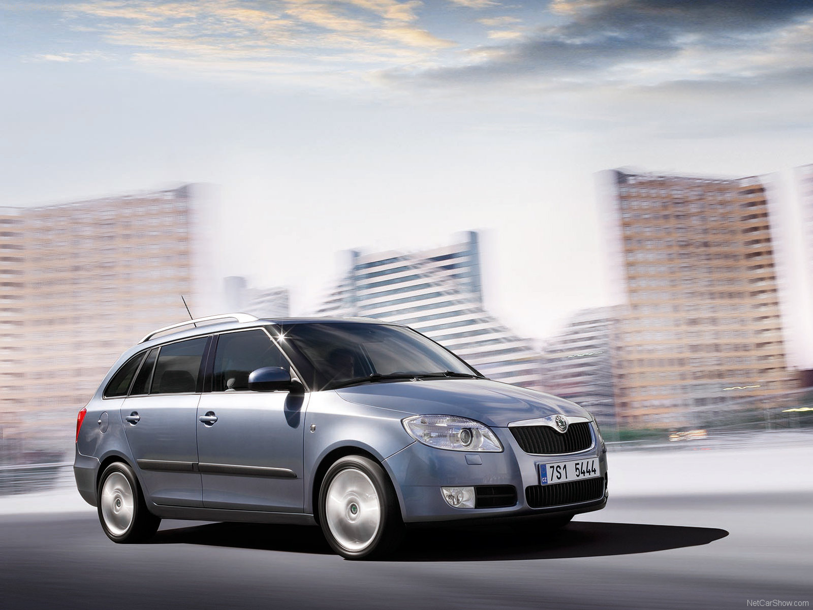 Skoda-Fabia_Combi_2008_1600x1200_wallpaper_01.jpg