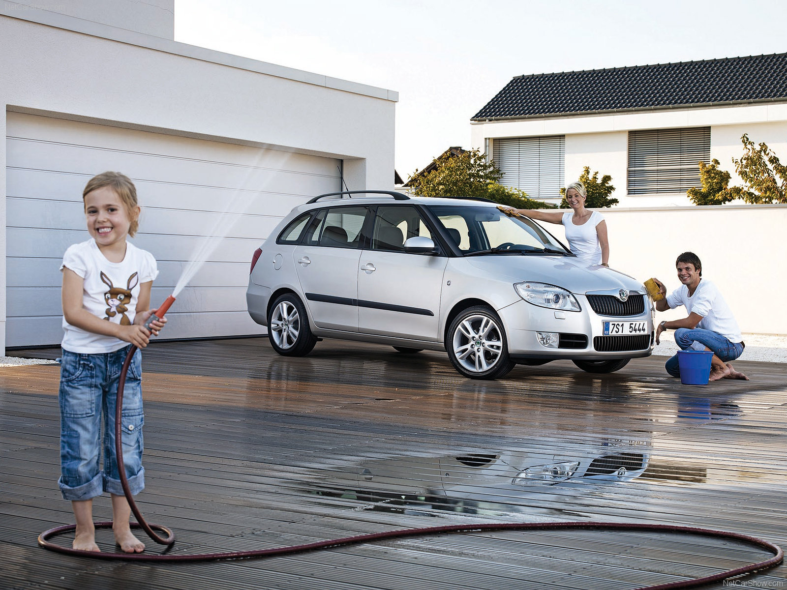 Skoda-Fabia_Combi_2008_1600x1200_wallpaper_28.jpg