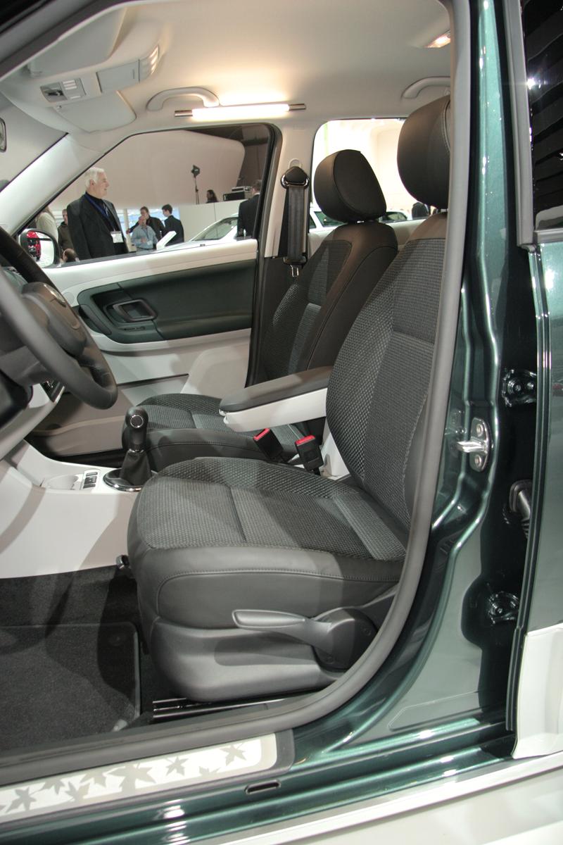 Autosalon04.jpg