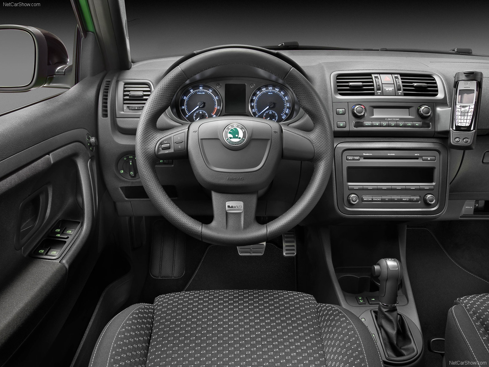 Skoda-Fabia_RS_2011_1600x1200_wallpaper_0d.jpg