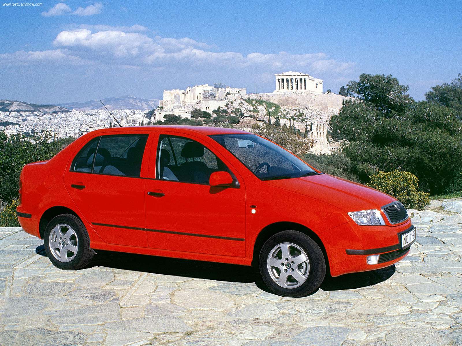 Skoda-Fabia_Sedan_2001_1600x1200_wallpaper_04.jpg