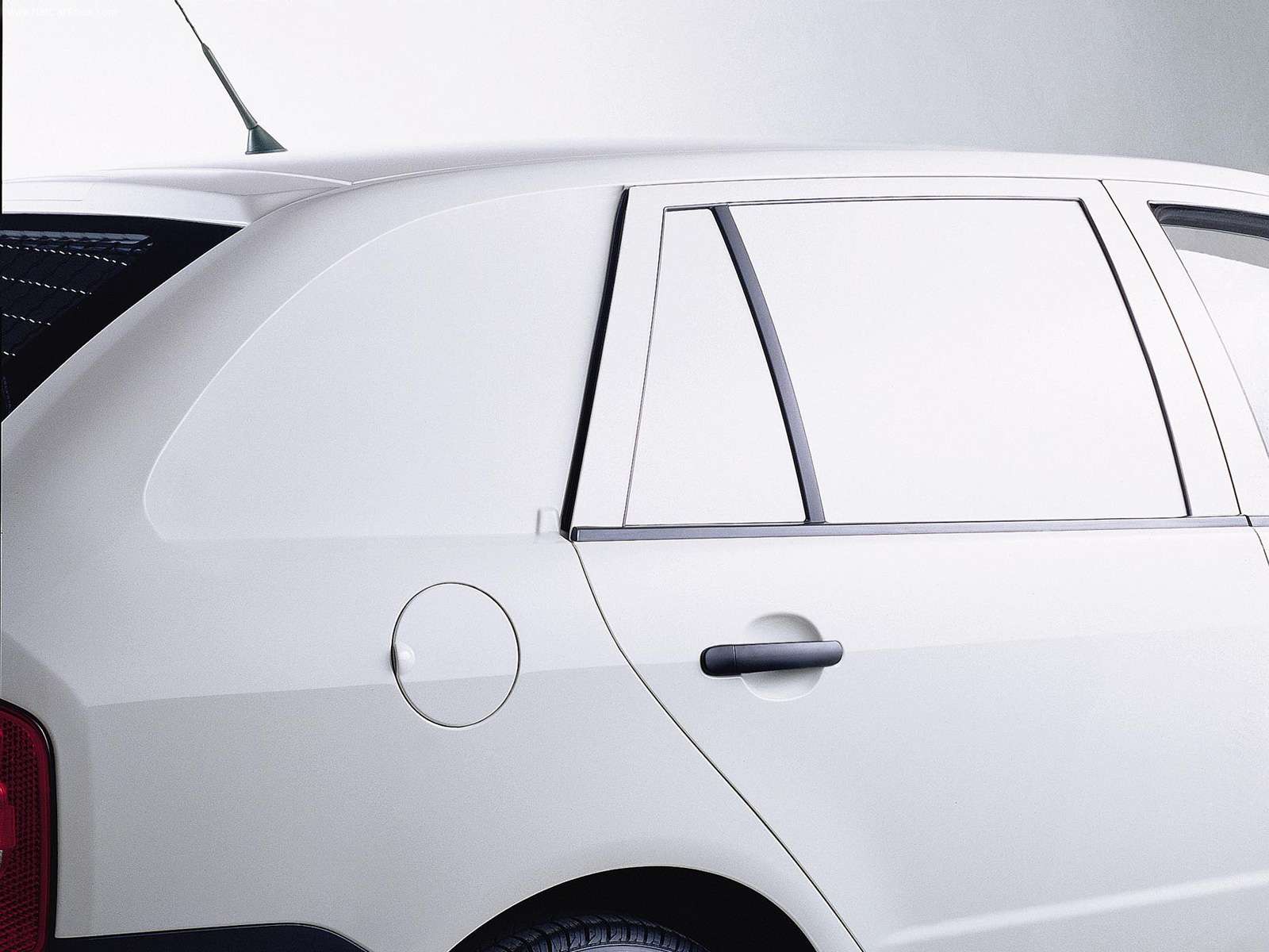 Skoda-Fabia_Praktik_2002_1600x1200_wallpaper_12.jpg
